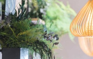 Ho.re.ca – CiPiace Milano – Fioriere di Fronde stabilizzate a soffitto modello Wild Jungle Floor – by Verde Passione