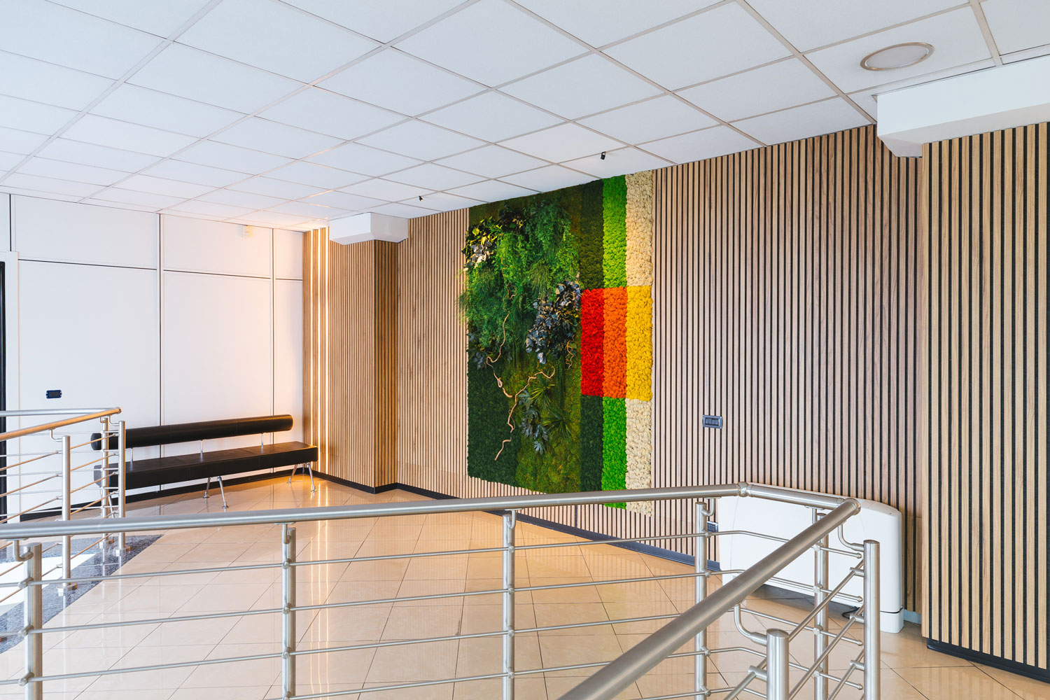 Showroom – Inverplast – by Verde Passione in collaborazione con Ideal Ufficio Showroom – Inverplast – by Verde Passione in collaborazione con Ideal Ufficio