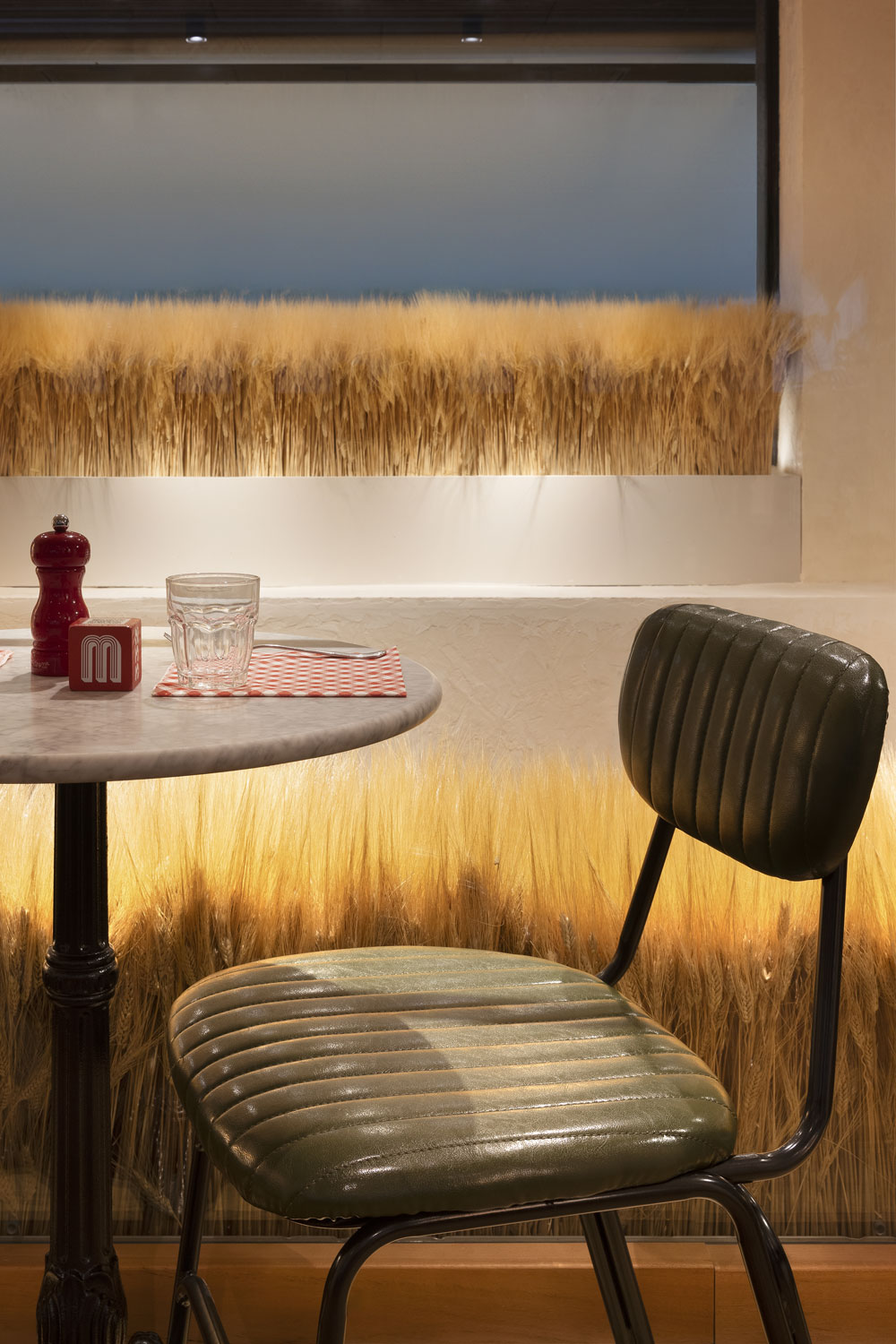 Ho.re.ca – Ristorante Miscusi – Fioriere personalizzate verde disidratato – by Verde Passione Ho.re.ca – Ristorante Miscusi – Fioriere personalizzate verde disidratato – by Verde Passione